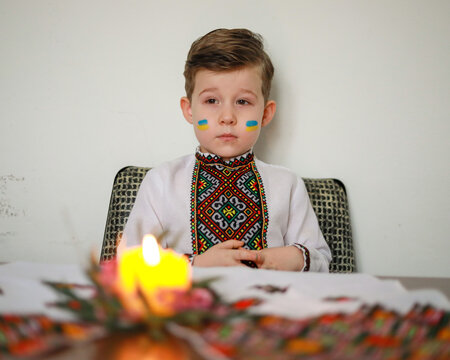 child playing with toy blocks, ucraina, ukraine, childen ukraine, guera