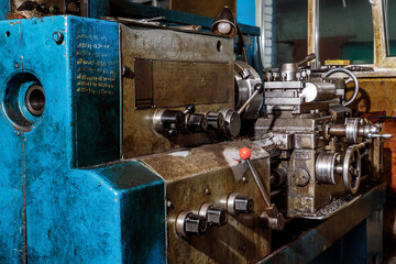 Metal processing machine. Detail of a tool in production