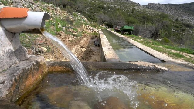 Spring water, with plenty of water outlet