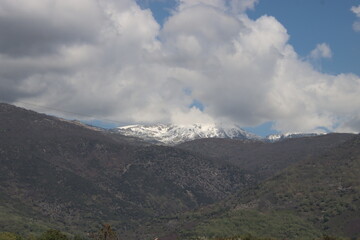 Fototapeta na wymiar Nieve en la Sierra de Gredos