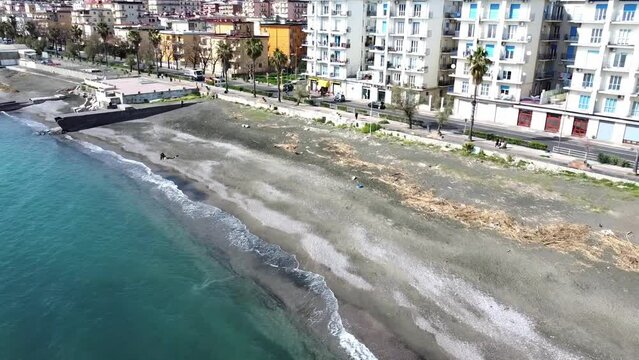 spiaggia salerno marconi mare