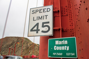 Sign on the Golden Gate Bridge