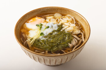 めかぶ温玉蕎麦