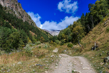 Fototapeta na wymiar The path to the Terskol glacier Caucasus mountain 