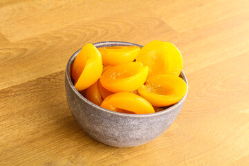 Canned apricot – sweet light dessert
