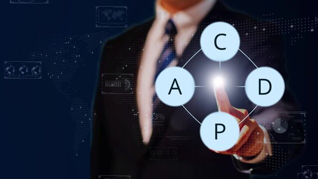 PDCAを回すビジネスマンのイメージ　成功したビジネスマンのイメージ