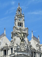 Fototapeta na wymiar Classic architecture style in Porto - Portugal 