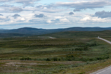 Norwegens Wildheit mit Wohnmobilen auf der Strasse
