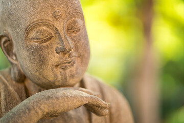 Obraz premium Bangkok, Thailand - March, 04, 2022 : Statue of the chinese god of wealth in Leng Noei Yi 2 or Mangkon Temple in Bangkok, Thailand.