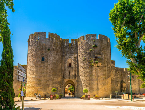 Main gate of medieval city of Aigues-Mortes in summer, Gard, Occitanie, France