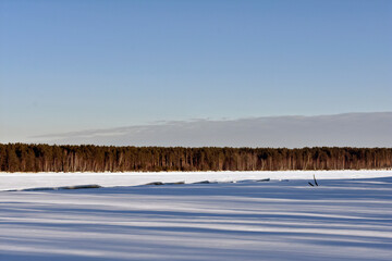 A clear winter day on the Volga River