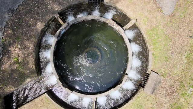 大分県の武田市に在る音無井路十二号円形分水（おとなしいろじゅうにごうぶんすい）　農地かんがい用に作られた用水施設