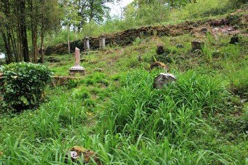 Cimetière abandonné du Saillant.(Corrèze)