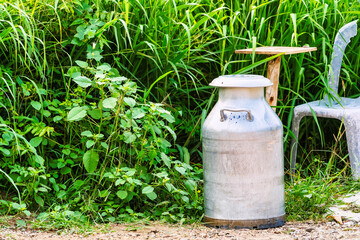 Transports Raw milk to the embodiment cooperatives in morning.