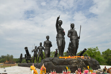 Two Heroines Monument is a memorial statue of the heroines Thao Thep Kasattri and Thao Sri Sunthon, who rallied islanders in 1785 to repel Burmese invaders. This is the new landmark in 2022.