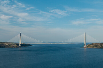 Fototapeta premium Yavuz Sultan Selim Bridge ın Bosphorus Sea