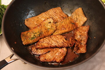 Rinderfilet in der Bratpfanne