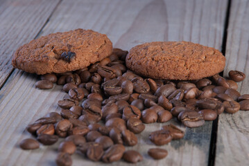 Roasted coffee beans and biscuits