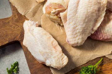 Raw Organic Cut Chicken Wings