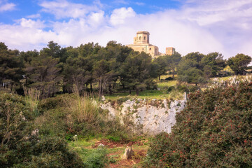 Fototapeta na wymiar Sicilian Spring Coastal Hills on a lovely spring day in Italy, Europe