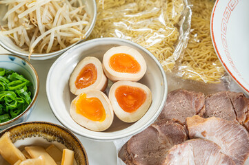 ラーメン作り　具材