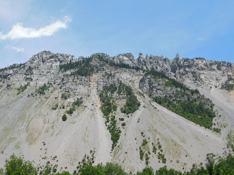 abanicos aluviales o de ladera. 