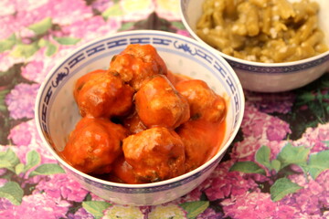 Hackfleischbällchen in Tomatensauce