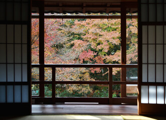 秋の旧竹林院　主屋二階からの風景　滋賀県大津市