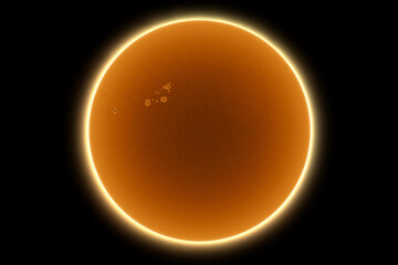The sun getting more active with 5 active regions