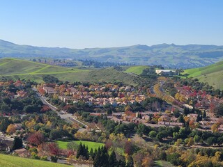 San Ramon is one of the few cities that put on a pretty display in Autumn in California