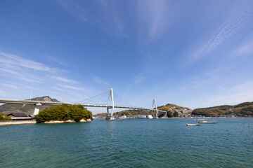 Fototapeta premium ゆめしま海道 弓削大橋（愛媛県上島町 弓削島と佐島）