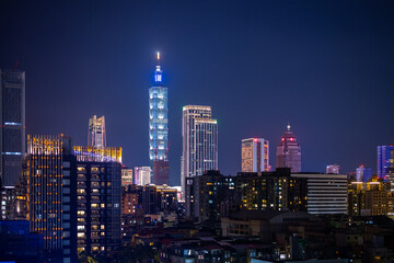 Fototapeta na wymiar Taipei city skyline at night