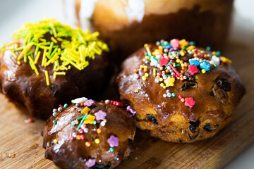 Easter cakes with white fondant and colorful topping