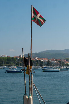 drapeau basque bateau