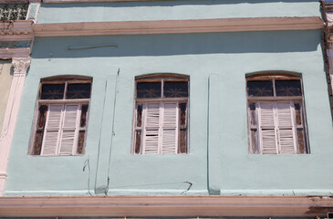 Fototapeta na wymiar The characteristic architecture of a palace in Cienfuegos, Cuba