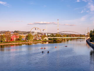Stuttgarter Frühlingsfest auf dem Cannstatter Wasen, Stuttgart, Blick vom Neckar aus