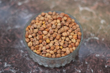 Fresh chickpeas in a glass bowl