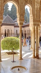 Palais de l'Alhambra &agrave; Grenade , style arabo-andalou, en Andalousie dans le sud de l'Espagne
