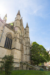 Fototapeta na wymiar Façade de la basilique Saint-Michel de Bordeaux (Nouvelle-Aquitaine, France)