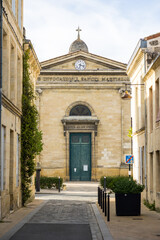 Fototapeta na wymiar Eglise Saint Martial au bout de la Rue Denise dans le Quartier des Chartons à Bordeaux (Nouvelle-Aquitaine, France)