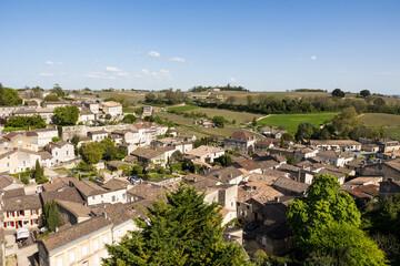 Vue sur Saint-Emilion depuis le sommet de la Tour du Roy (Nouvelle-Aquitaine, France)