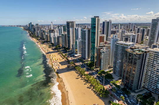 Fototapeta Aerial view of "Boa Viagem" beach in Recife, capital of Pernambuco, Brazil.