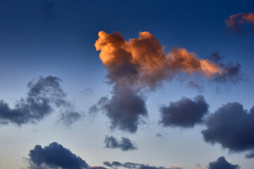 Fototapeta premium beautiful morning sky with fluffy clouds