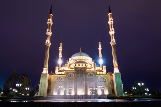 Fountain and mosque "Heart of Chechnya" close-up on the late evening. Grozny