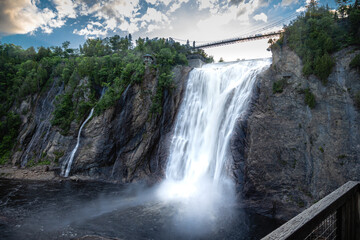 Obraz premium Montmorency Falls and Bridge quebec