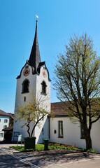 Fototapeta na wymiar Dorfkirche, Oberhelfenschwil, Ostschweiz
