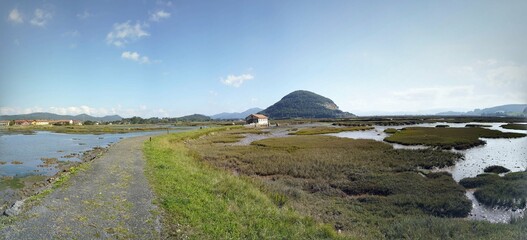Windmill on the way over the marsh