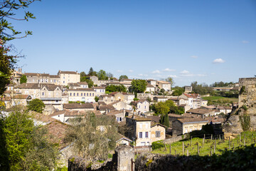 Fototapeta na wymiar Vue sur la ville de Saint-Emilion (Nouvelle-Aquitaine, France)