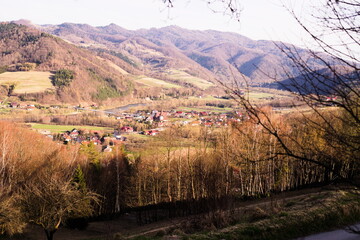 Mała górska miejscowość © Karol