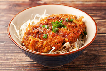 ソースかつ丼